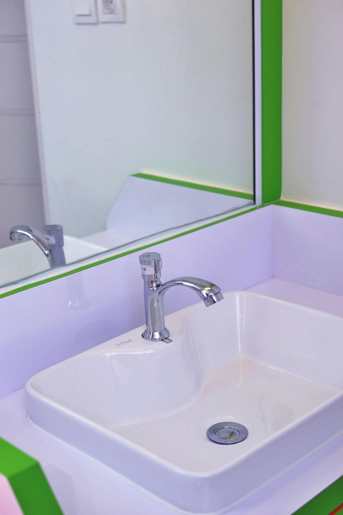 Titanium Express Homtel Hotel Jakarta Eksteriør billede