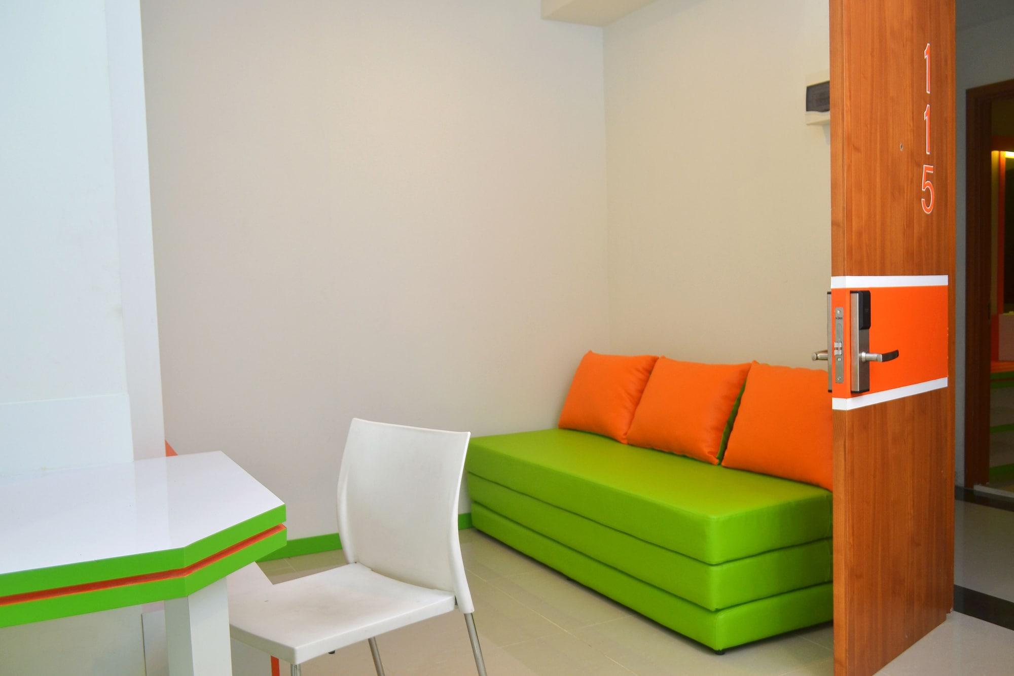 Titanium Express Homtel Hotel Jakarta Eksteriør billede