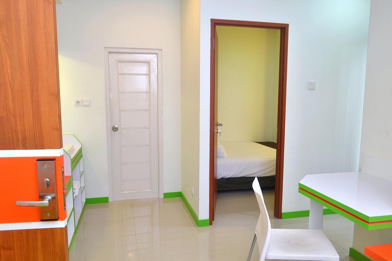 Titanium Express Homtel Hotel Jakarta Eksteriør billede